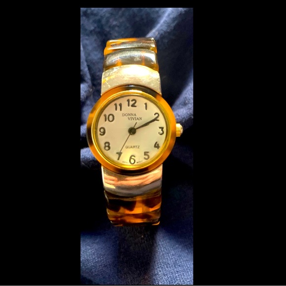 4 Gorgeous Ladies Cuff Bracelet Watches . Tortoise Shell . Abalone Shell . - Picture 3 of 6